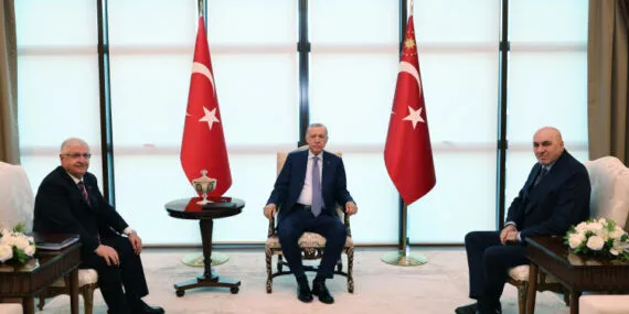 İtalya Savunma Bakanı Crosetto Türkiye'de haberi