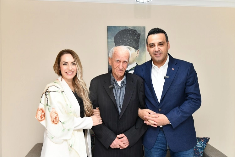 İzmir Çiğli Belediyesi'nden Sabri Amca'ya yeni yuva haberi