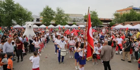 İzmir Efes Selçuk 23 Nisan coşkusuna hazırlanıyor haberi