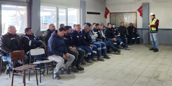 İzmir Selçuk'ta belediye personeline 'İş Sağlığı ve Güvenliği' eğitimi haberi