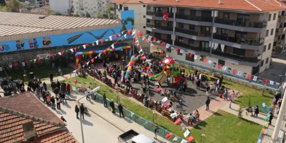 İzmir Selçuk'ta her mahalleye kütüphane projesi büyüyor haberi