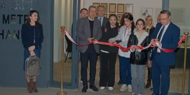 İzmir'de bin 300 kitaplık kütüphane faaliyette! haberi