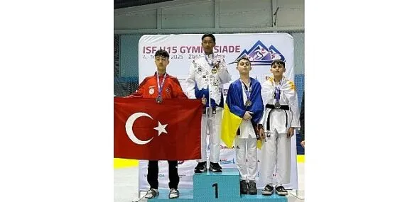 İzmir'li Öğrenciden Dünya İkinciliği Gururu! haberi