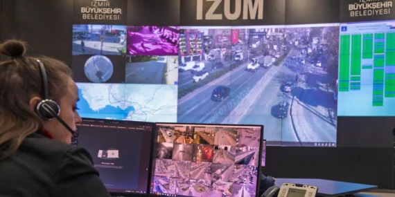 İzmir’de “akıllı” kavşaklar ile akıcı trafik haberi