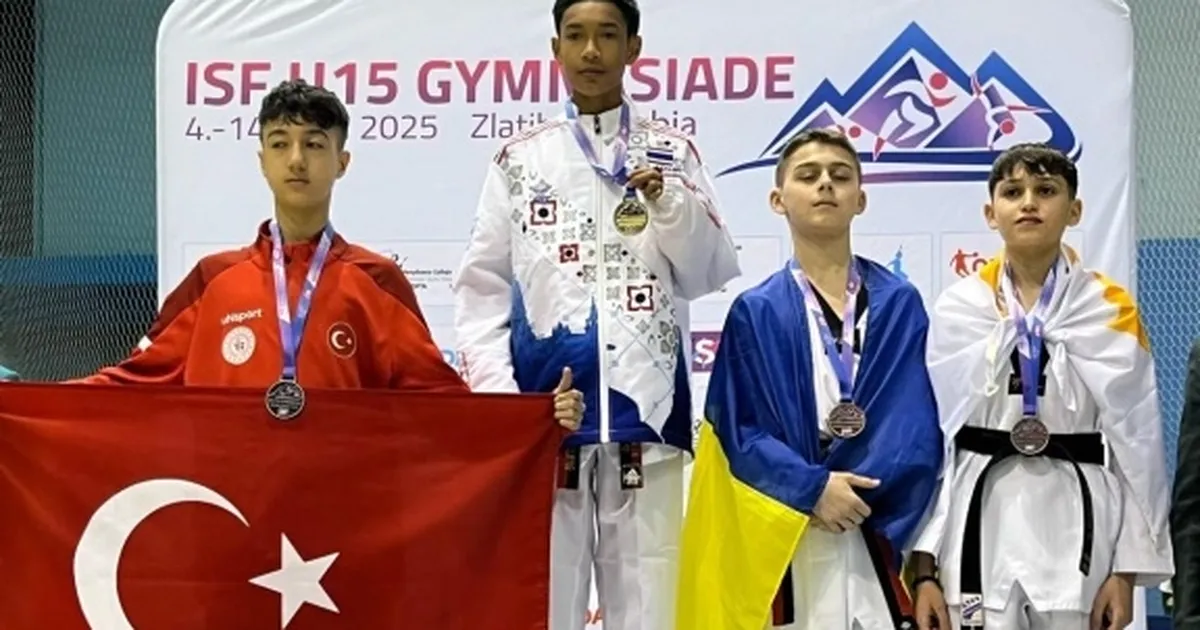İzmirli öğrenciden taekwondoda dünya ikinciliği haberi