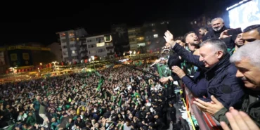 İzmit Kent Meydanı’nda tarihi kutlama haberi