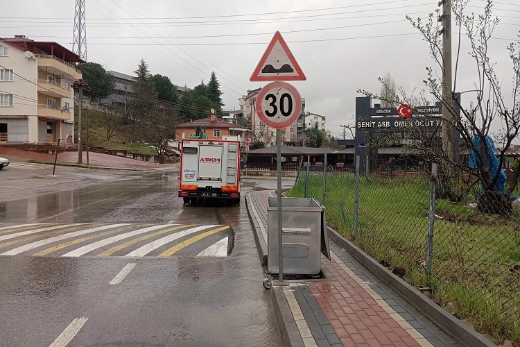 KBB trafik ve yol levhalarının onarımı yapılıyor haberi