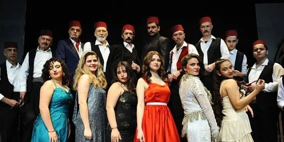 Karşıyaka Belediye Tiyatrosu’nda perde kapanıyor haberi