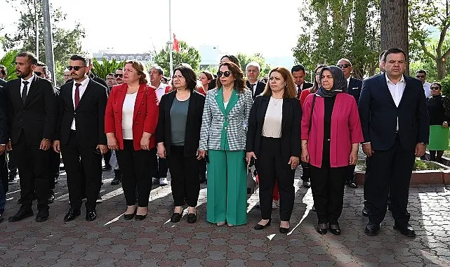 Kemer'de 23 Nisan Ulusal Egemenlik ve Çocuk Bayramı kutlandı haberi