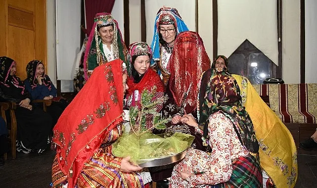 Kına gecesi geleneği Osmangazi’de yaşatıldı haberi