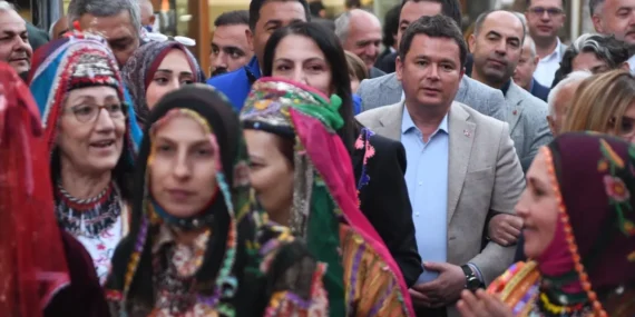 Kına gecesi geleneği Osmangazi’de yaşatıldı haberi