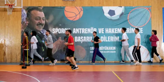 Kocaeli Büyükşehir'le kariyer yolculuğuna çıkıyorlar haberi