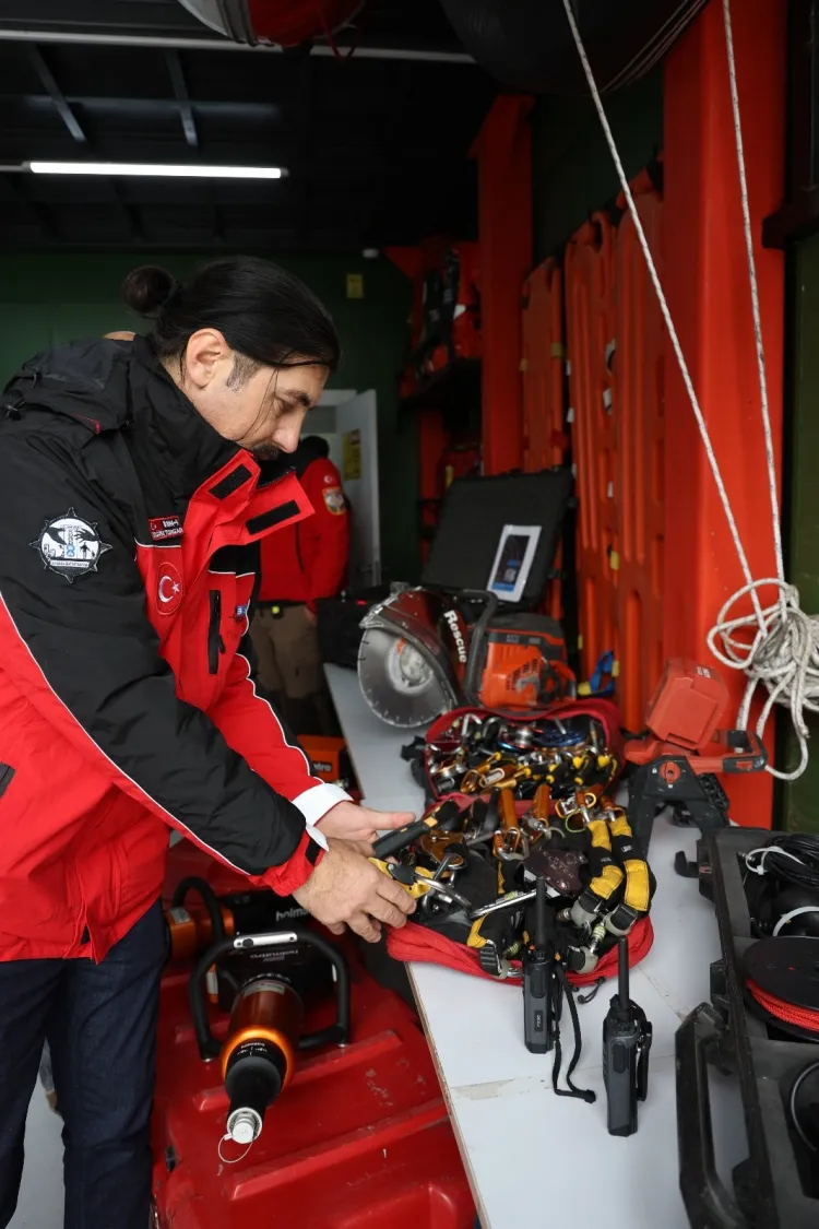 Kocaeli'de AKUT Eğitim ve Operasyon Merkezi açıldı haberi