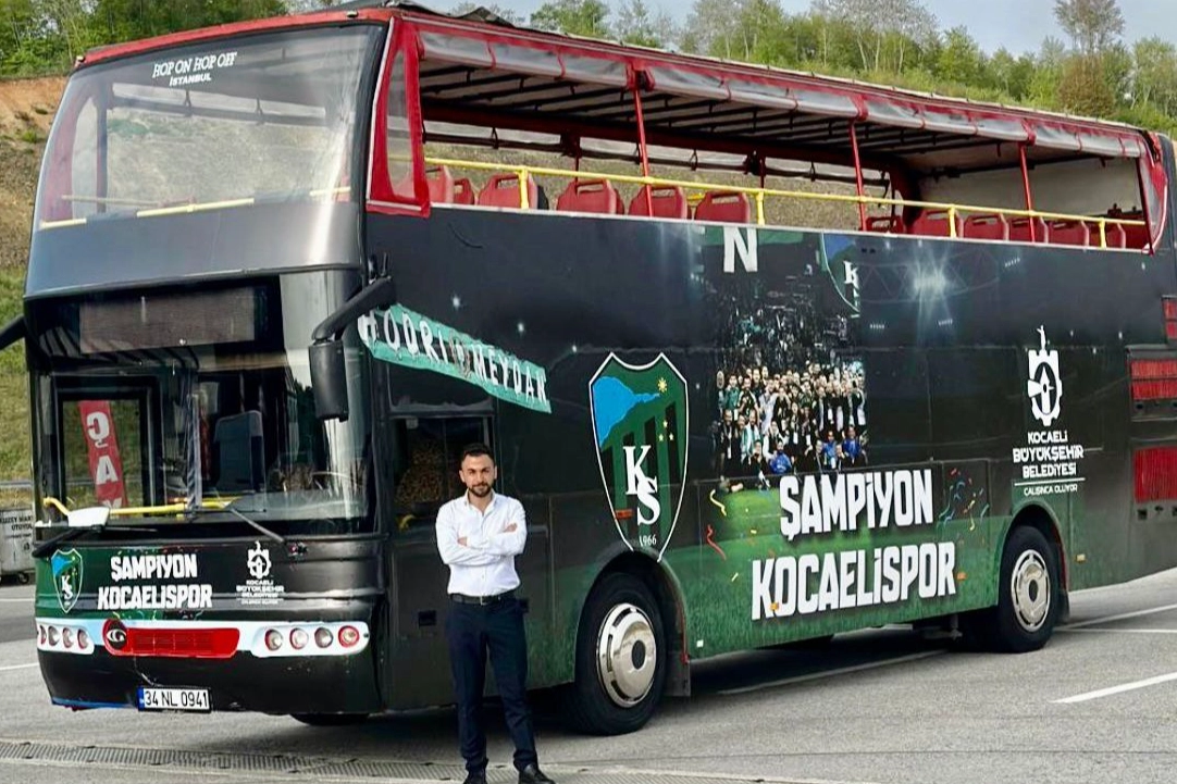 Kocaeli'de şampiyonluk otobüsü kutlamalara hazır haberi