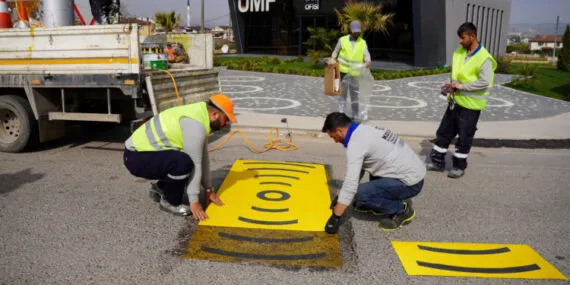 Kocaeli'de yol ve yaya çizgileri yenileniyor haberi