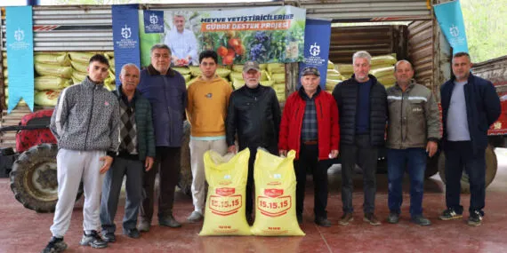 Kocaeli'den yaklaşık 2 bin üreticiye 500 ton gübre desteği haberi