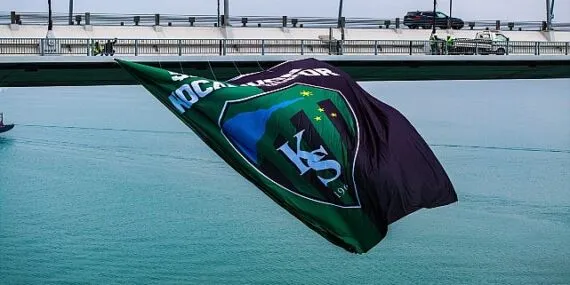 Kocaelispor bayrağı, Osmangazi Köprüsü'ne asıldı: O iş tamam! haberi