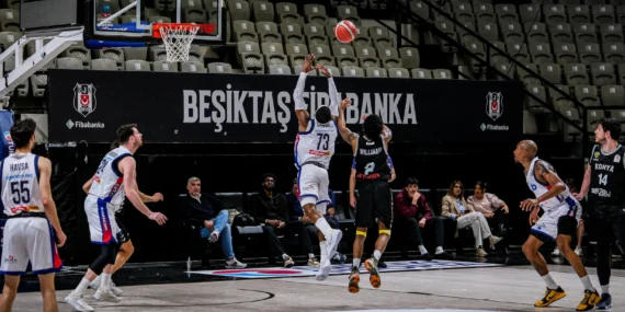 Konya Büyükşehir Belediyespor Play-Off Çeyrek Final Serisinde ilk maçı kazandı haberi