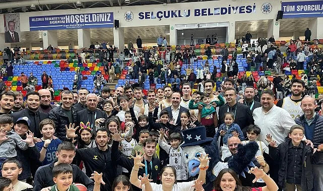 Konya Büyükşehir Belediyespor Play-off Yolunda Önemli Bir Galibiyet Elde Etti haberi