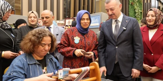 Körfez ilçe sergisinde Türk Dünyası rüzgârı esti haberi