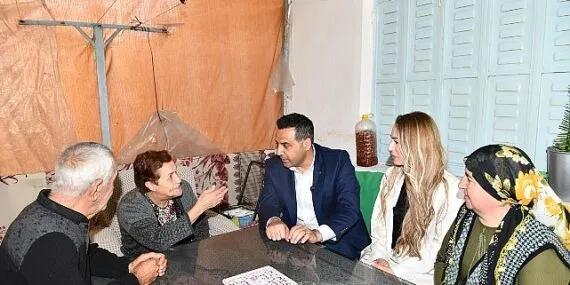 Leyla Teyze’ye Bayram Sürprizi: Sevgi ve Türkülerle Dolu Ziyaret haberi