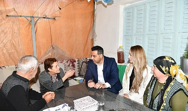 Leyla Teyze’ye Bayram Sürprizi: Sevgi ve Türkülerle Dolu Ziyaret haberi