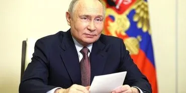 Literaturnaya Gazeta'nın 195. Yıldönümü Kutlaması haberi