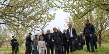 Malatya'da zirai dondan etkilenen çiftçilere ziyaret haberi