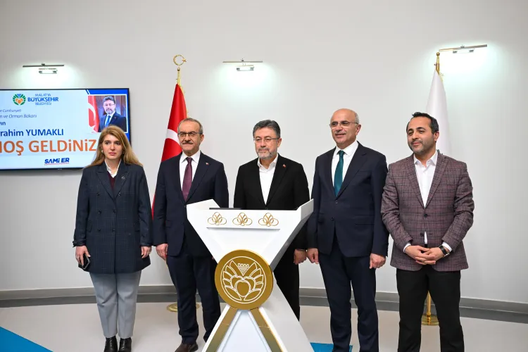 Malatya’da zirai don mağduriyeti! Bakan Yumaklı’dan ilk ziyaret haberi