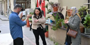 Manisa Büyükşehir'den işitme engellilere destek haberi