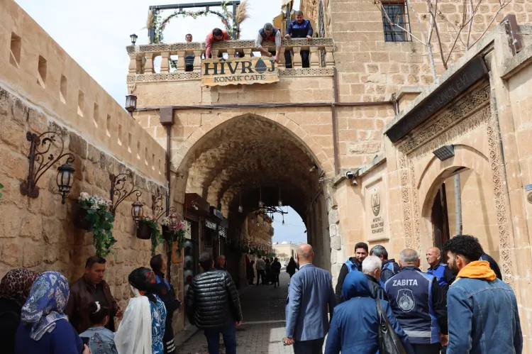 Mardin Midyat’ta tarihi dokuyu korunuyor haberi