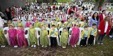 Minik öğrencilerden 23 Nisan gösterisi haberi