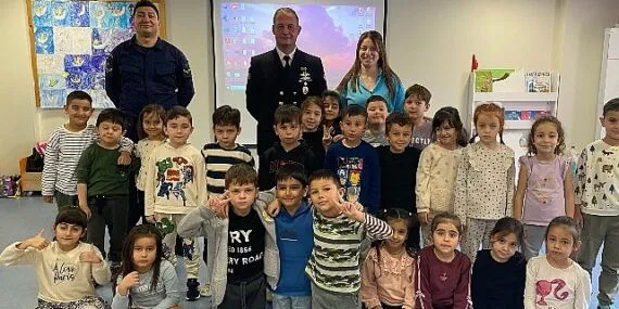 Miniklere denizlerin önemi anlatıldı haberi