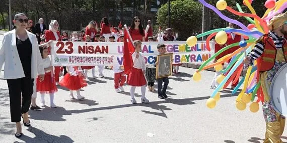 Miniklerin 23 Nisan Sevinci haberi