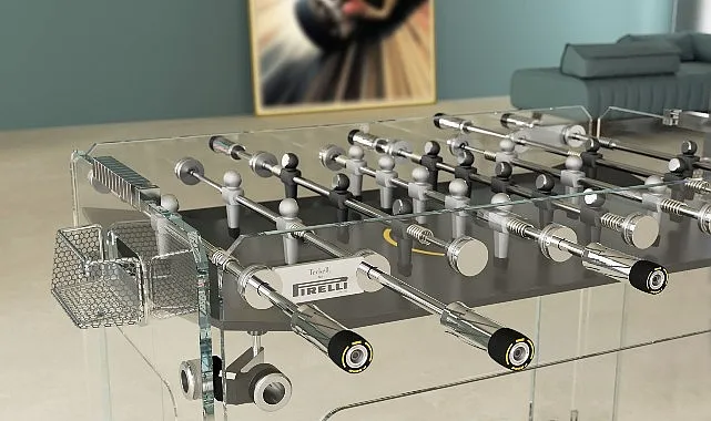 Model Milano’daki Salone del Mobile 2025 Fuarı Sırasında Ziyaretçilere Tanıtıldı haberi