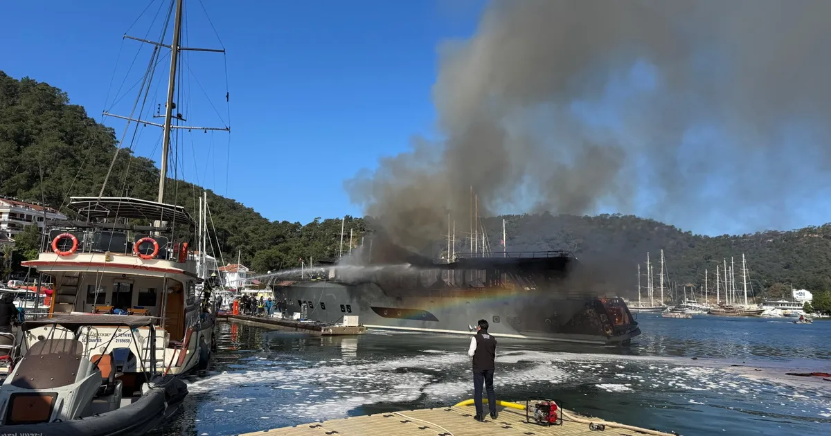 Muğla Büyükşehir'den Fethiye’deki yangına hızlı müdahale haberi