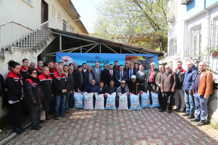 Mustafakemalpaşalı üreticilere nohut ve sorgum tohumu desteği haberi
