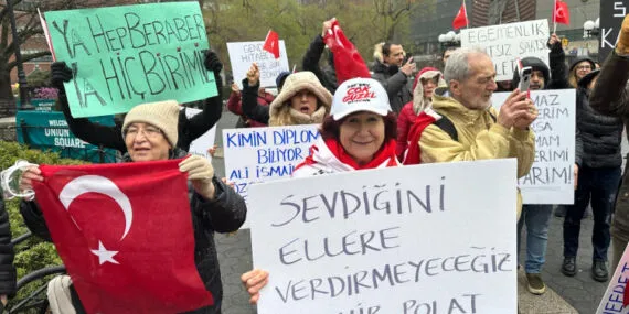 New York’ta İmamoğlu'nun tutukluluğuna protesto haberi