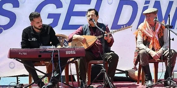 Oraklar’da Hıdırellez Coşkusu: Yörük Kültürüyle Bütünleşen Festivalde Bahar Şenliği haberi