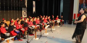 Ordu'da ilkokul öğrencileri darbuka çalmayı bidonla öğrendi haberi