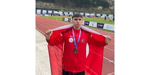Osmangazili milli atletten dünya üçüncülüğü haberi