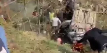 Otomobil tarlaya devrildi 2'si çocuk 6 yaralı haberi