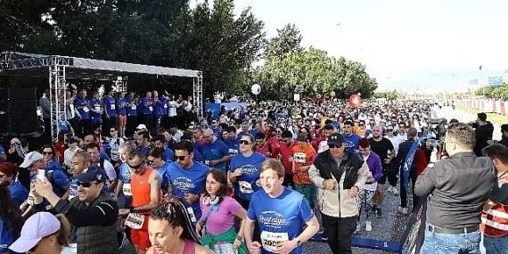RUNTALYA Maratonu büyük coşkuya sahne oldu haberi
