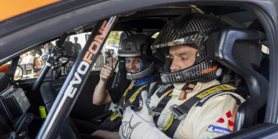 Rally Bodrum'da ünlüler ve gönüllüler renk kattı haberi