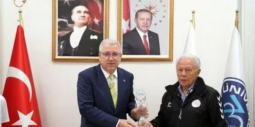 Rektör Prof. Dr. Budak, “Sporun ve sporcunun her daim yanındayız” haberi