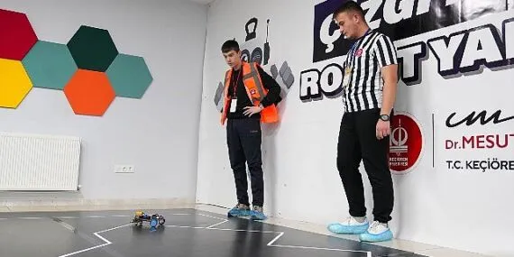 Robot Yarışmasında Ödüller Sahiplerini Buldu haberi