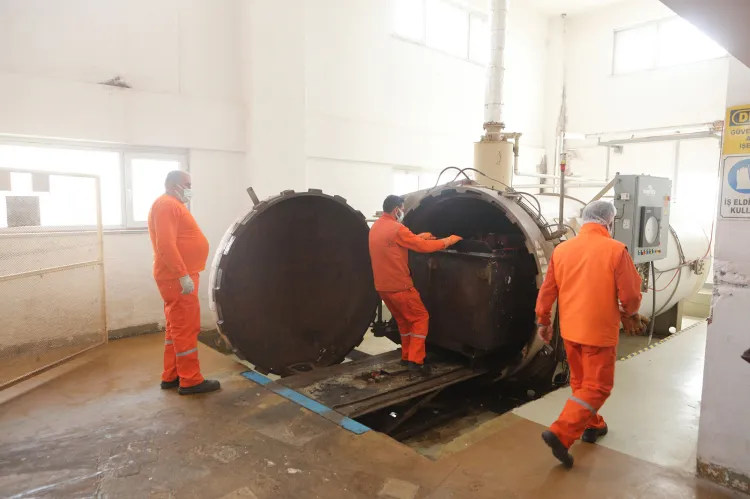 Sakarya'da ‘tıbbi atık’ hassasiyeti... 3 ayda 415 ton bertaraf edildi haberi