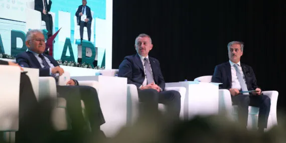 Sakarya'nın gençlerine “Dirençli, sosyal ve yeşil şehir” vizyonu!