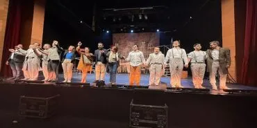 Şehrin Tiyatrosu Diyarbakır’da Seyirciyle Buluştu haberi