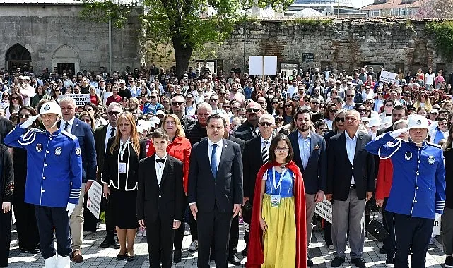 Şenlik ateşi 34'üncü kez yandı haberi
